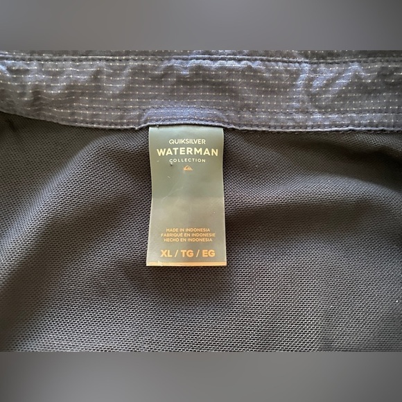 QUIKSILVER Navy Blue Mesh Short Sleeve Collared Shirt w/ Vent Men XL - Picture 8 of 9